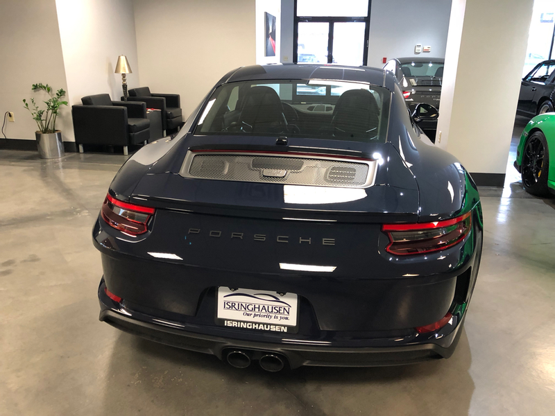 Illustration for article titled Porsche 911 Option List Mystery: How on earth do I get a 911 GT3 With Houndstooth Seats?